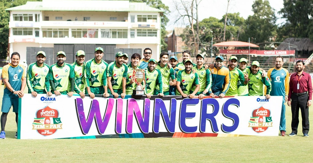 Pakistan players with the trophy